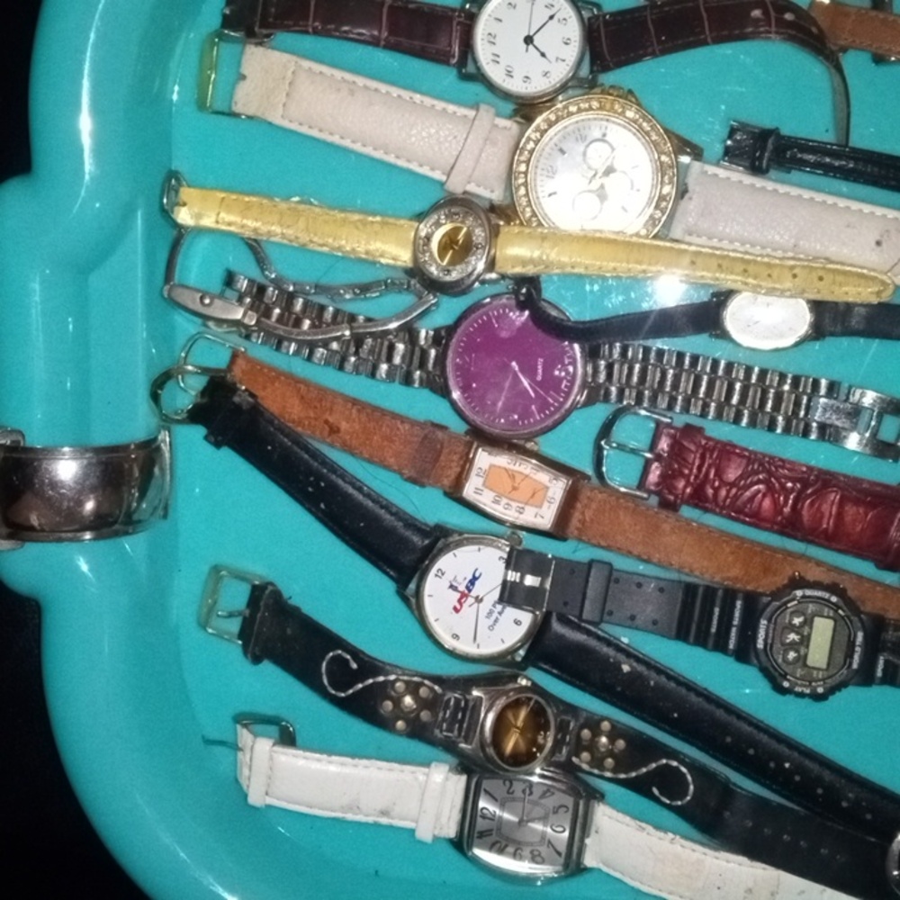 Watches - Picture 2 of 5